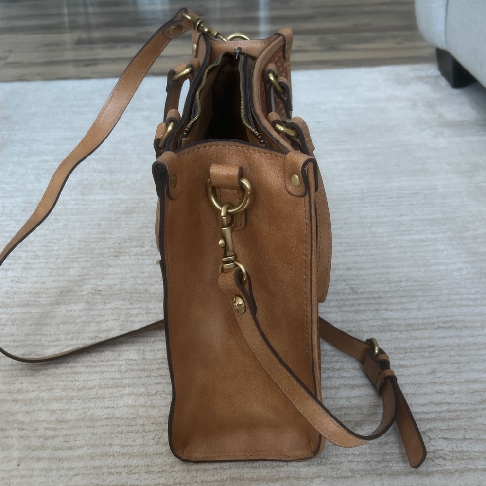 Patricia Nash Tan Woven Leather Shoulder Bag - Picture 10 of 11